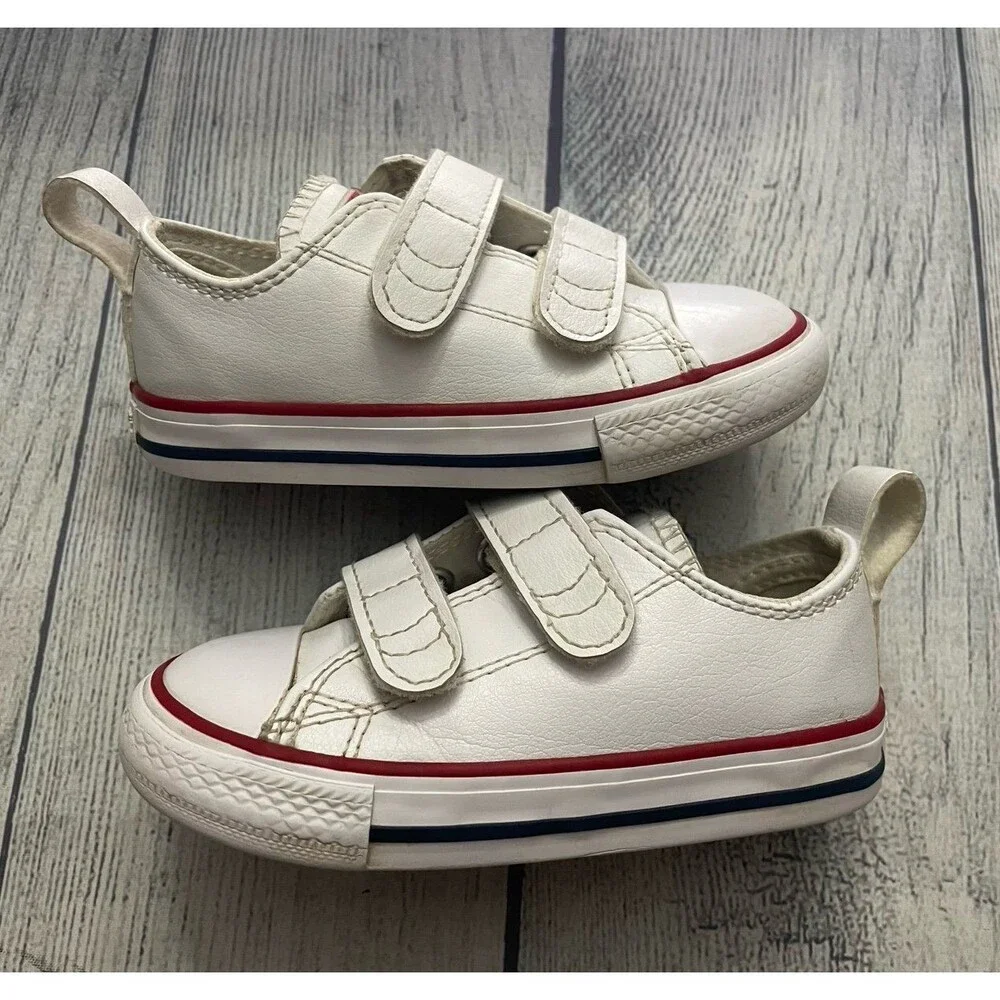 White Converse All Stars Toddler Shoes, Size 9